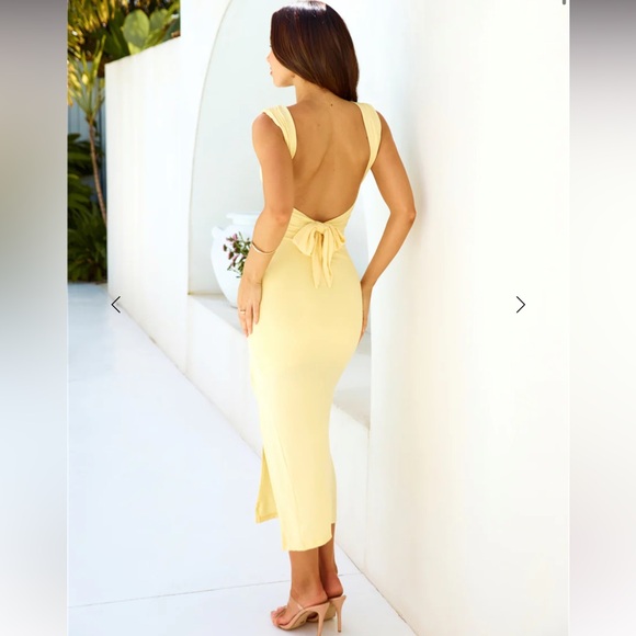 💛⭐️ Hello Molly SUCCESS TALKING MIDI DRESS YELLOW - Picture 4 of 5